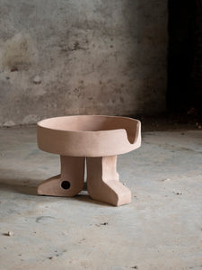 Tamarout table sculpture in pink stoneware made by Léa Munsch